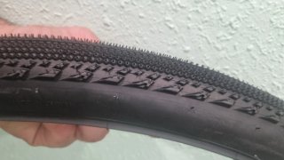 Cubierta Kenda 700x40 para Bicicleta