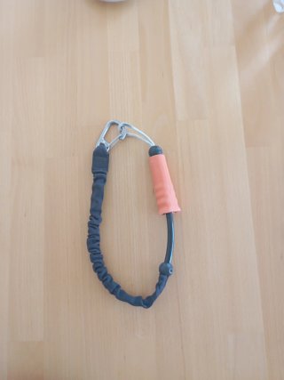 Leash kite