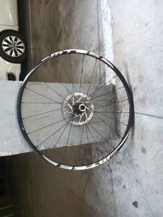 Rueda de Bicicleta con Disco Shimano