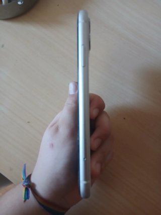 iPhone 11 128GB da riparare