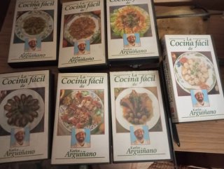 Lote 7 VHS La Cocina Fácil de Karlos Arguiñano