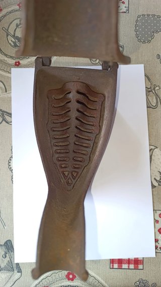 Plancha antigua de carbón