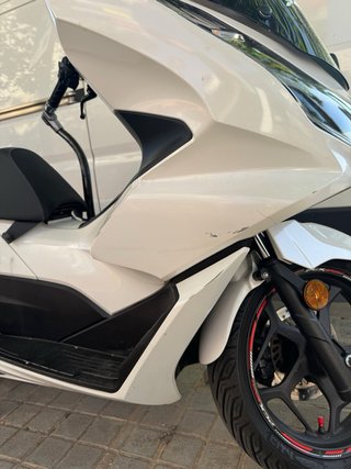 Honda PCX 125 2024 Blanca