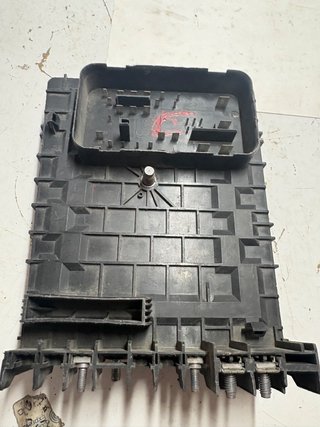 CAJA RELES / FUSIBLES Seat Leon (1P1)(05.2005->)