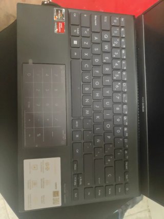 ASUS Zenbook 14 UM425QA-KI252 AMD Ryzen 7 5800HS