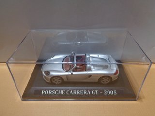 Porsche Carrera GT 2005 1:43