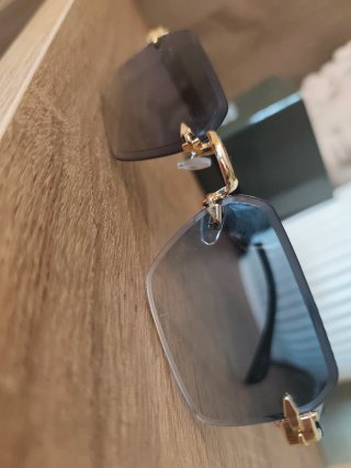 Gafas de sol retro sin montura