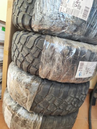 Llantas 15 y neumáticos bfgoodrich mud terrain T/A