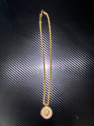 Collar bañado en oro con