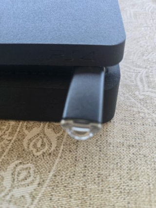 PS4 Slim Sony Negra firmware 11