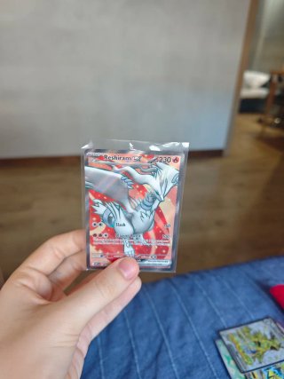 Carta Pokémon Reshiram EX 230 HP inglés