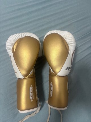 Guantes Boxeo Rival 16 Oz RS100 Blanco/Dorado