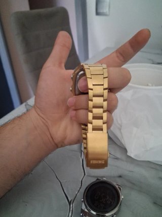 Reloj SKMEI Dorado Dual Time