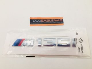 Emblema lateral o trasero bmw m135i negro o PLATA