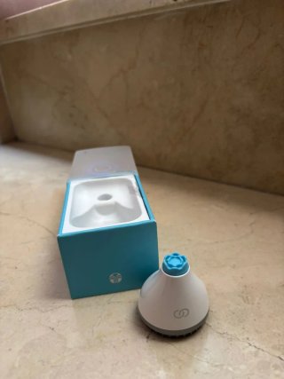 Máquina facial blanca