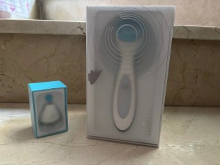 Máquina facial blanca