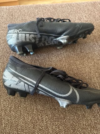 Botas de fútbol Nike Mercurial Negras
