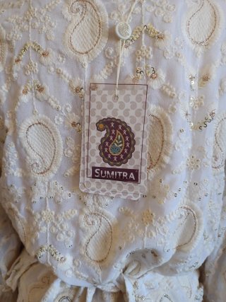 Conjunto falda y blusa Sumitra bordado