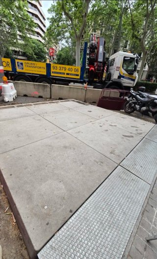 Terraza plataf. hormigon +jardinera homol. Aju.BCN