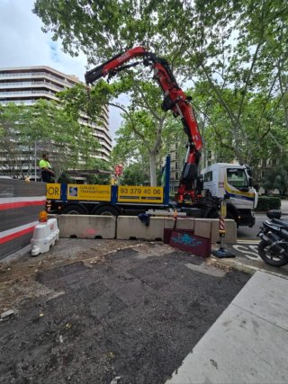 Terraza plataf. hormigon +jardinera homol. Aju.BCN
