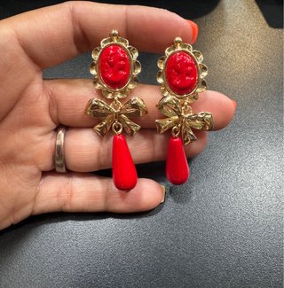 Pendientes Vintage baño oro con Cameo Rojo