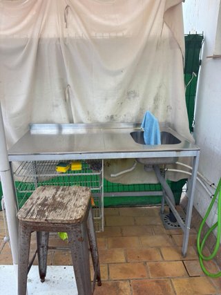 Cocina: Mesa Acero, Plancha y Freidora