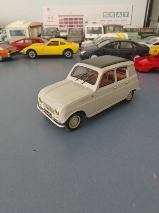 Renault R3/R4 1/43