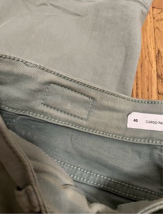 Pantalones cargo Subdued