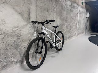 Bicicleta MTB Rockrider 27,5” Blanca