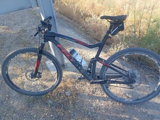 Bicicleta  felt carbono doble suspensión