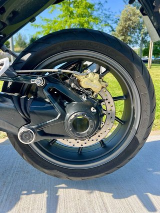BMW R1200R Naked Negra