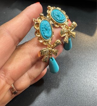 Pendientes vintage baño oro con camafeo turquesa