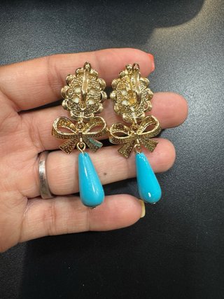 Pendientes vintage baño oro con camafeo turquesa