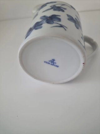 Jarra de leche Vista Alegre flor azul