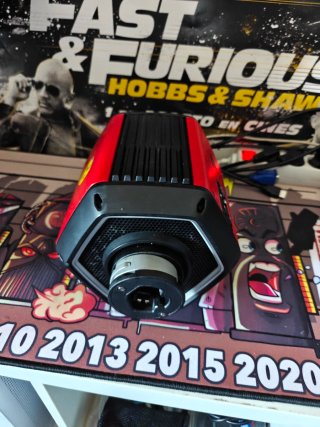 Thrustmaster T818 Ferrari SF1000 Impoluto