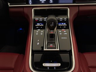 Porsche Panamera 4 e-Hybrid 2.9 V6 462cv PHEV