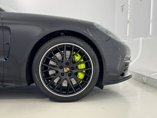 Porsche Panamera 4 e-Hybrid 2.9 V6 462cv PHEV