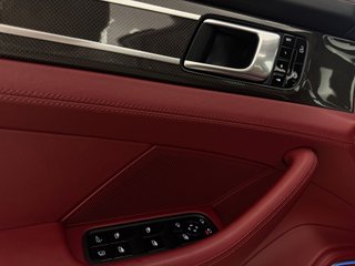 Porsche Panamera 4 e-Hybrid 2.9 V6 462cv PHEV