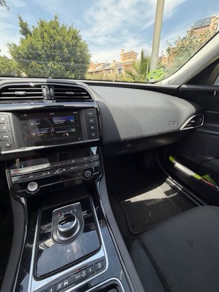 Jaguar XE 2018
