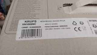 Cafetera Nespresso Krups Roja