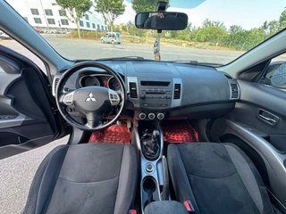 Mitsubishi Outlander 2007