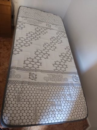 Cama articulada con motor