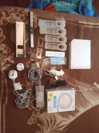 Consola Wii y Accesorios
