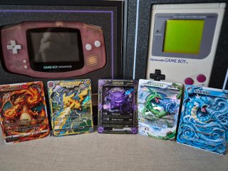 Cartas Pokémon Charizard, Pikachu, Gengar, Rayqua,
