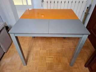 Mesa de cocina cristal naranja 90x80