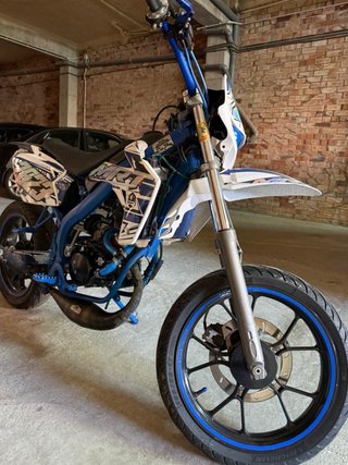 Rieju MRT Supermotard Azul/Blanco