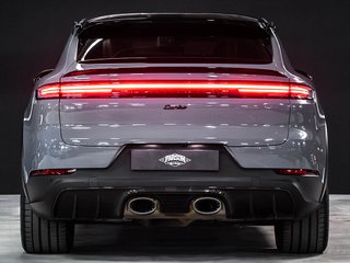 Porsche Cayenne Coupé Turbo eHybrid con paquete GT