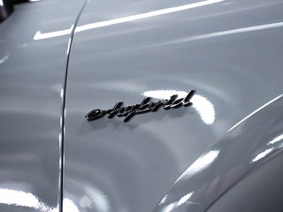 Porsche Cayenne Coupé Turbo eHybrid con paquete GT