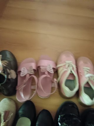 Lote Zapatillas Niña T.30 y 31