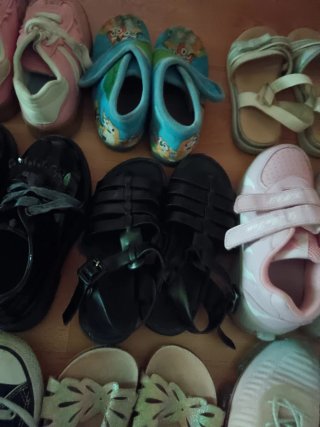 Lote Zapatillas Niña T.30 y 31